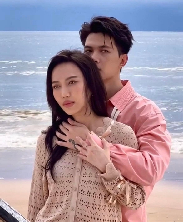 Anh Tú tấu hài cực gắt khiến Diệu Nhi ‘quê một cục’ - Ảnh 1. Anh Tú tấu hài cực gắt khiến Diệu Nhi ‘quê một cục’ - Ảnh 1.