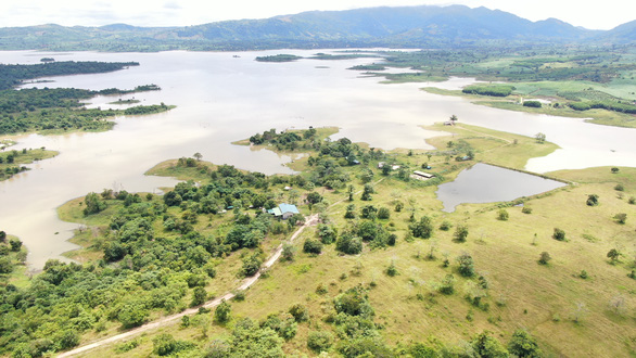 Đắk Lắk nói khó xử lý trang trại của nguyên bí thư tỉnh ủy giữa khu bảo tồn thiên nhiên - Ảnh 4.