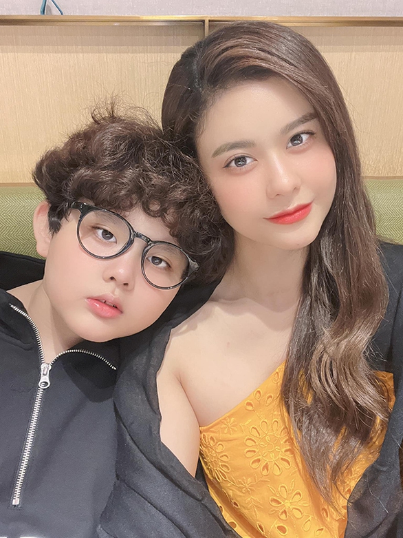 Ảnh vui sao Việt 10-10: Con gái Đông Nhi ‘làm điệu’ cưng xỉu - Ảnh 9. Ảnh vui sao Việt 10-10: Con gái Đông Nhi ‘làm điệu’ cưng xỉu - Ảnh 9.
