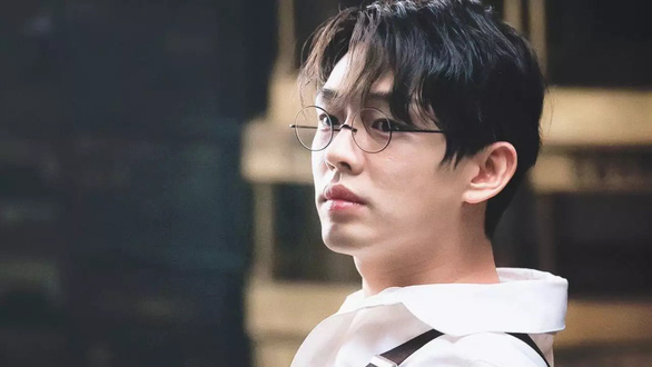 Yoo Ah In phủ nhận là nghệ sĩ trong thảm họa giẫm đạp, Hiếu Nguyễn thoát chết ở Itaewon - Ảnh 2.