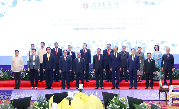 ASEAN trước thách thức cạnh tranh Mỹ - Trung - Ảnh 1.