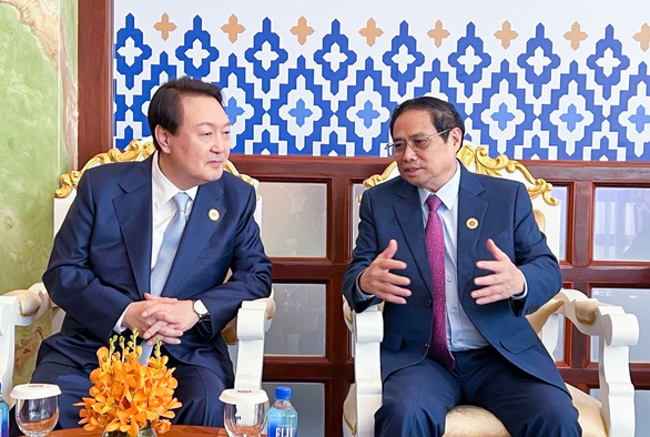 Thủ tướng Phạm Minh Chính đối thoại với lãnh đạo Hàn Quốc, Ấn Độ - Ảnh 1.