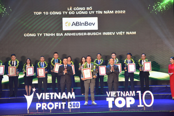 ABInBev ba năm liên tiếp lọt Top 10 Công ty đồ uống uy tín năm 2022 - Ảnh 1.