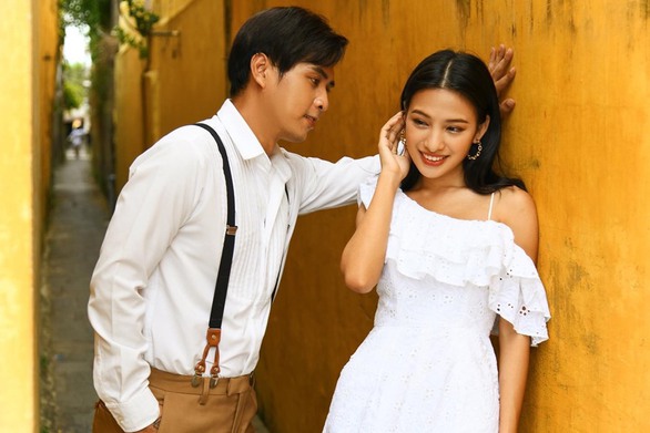 Hồ Quang Hiếu chi 300 triệu khám phá miền Trung cùng mỹ nhân 22 tuổi - Ảnh 10. Hồ Quang Hiếu chi 300 triệu khám phá miền Trung cùng mỹ nhân 22 tuổi - Ảnh 10.