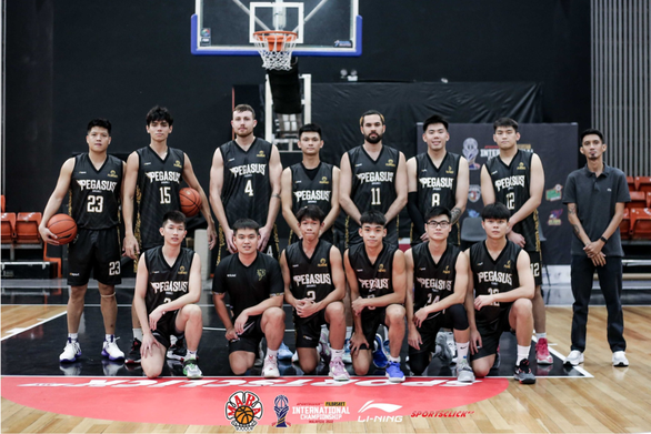 Cặp ‘sao mai’ bóng rổ Việt sang Malaysia đấu giải quốc tế - Ảnh 1.