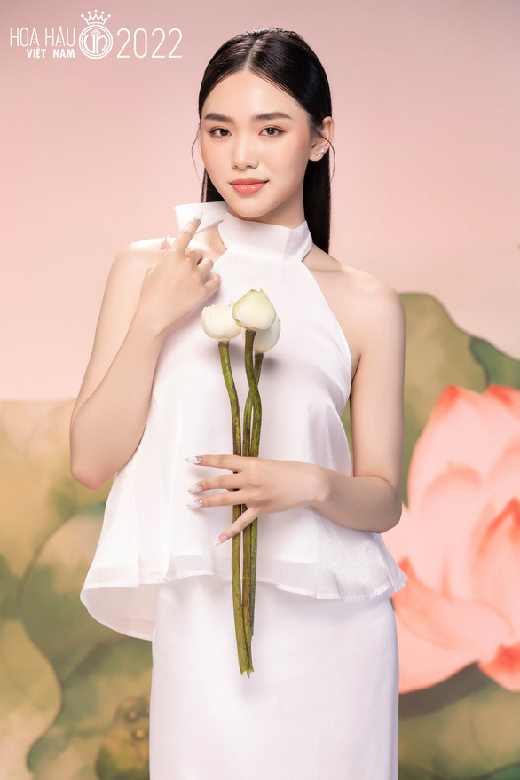 Ngắm bộ ảnh ‘tươi như bông’ của dàn thí sinh Hoa hậu Việt Nam 2022 - Ảnh 19.