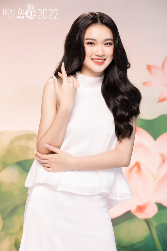 Ngắm bộ ảnh ‘tươi như bông’ của dàn thí sinh Hoa hậu Việt Nam 2022 - Ảnh 8.