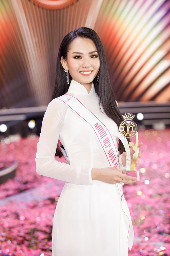 Hoa hậu Mai Phương thông báo lên chức làm mẹ ở tuổi 24 - Ảnh 1.