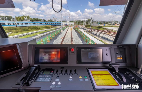 Tin sáng 17-11: Hai phương án đầu tư sân bay Côn Đảo; Metro số 1 TP.HCM dự kiến xong cuối năm 2023 - Ảnh 1. Tin sáng 17-11: Hai phương án đầu tư sân bay Côn Đảo; Metro số 1 TP.HCM dự kiến xong cuối năm 2023 - Ảnh 1.