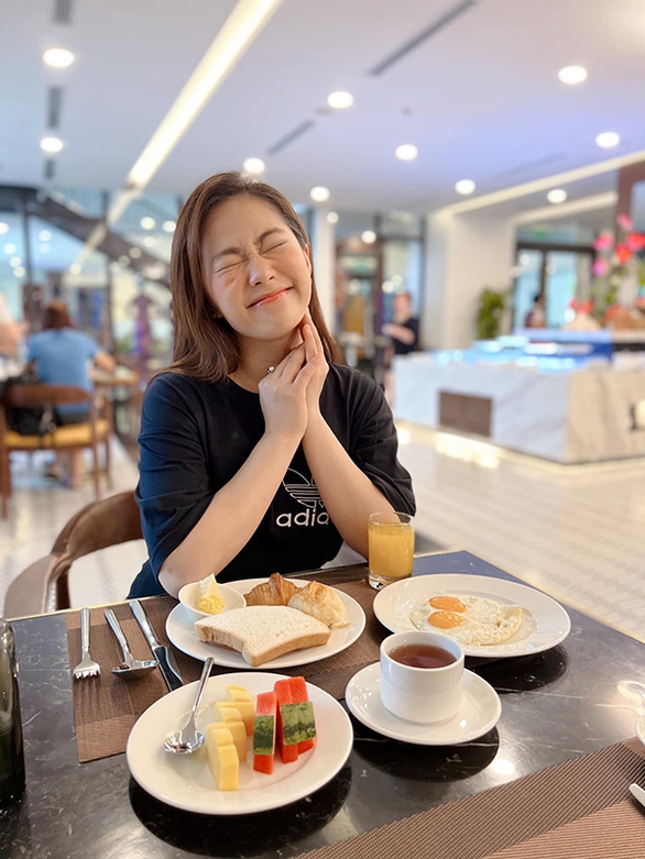 Ảnh vui sao Việt 17-11: Con trai Hồ Ngọc Hà tấu hài trước giờ ngủ - Ảnh 3. Ảnh vui sao Việt 17-11: Con trai Hồ Ngọc Hà tấu hài trước giờ ngủ - Ảnh 3.