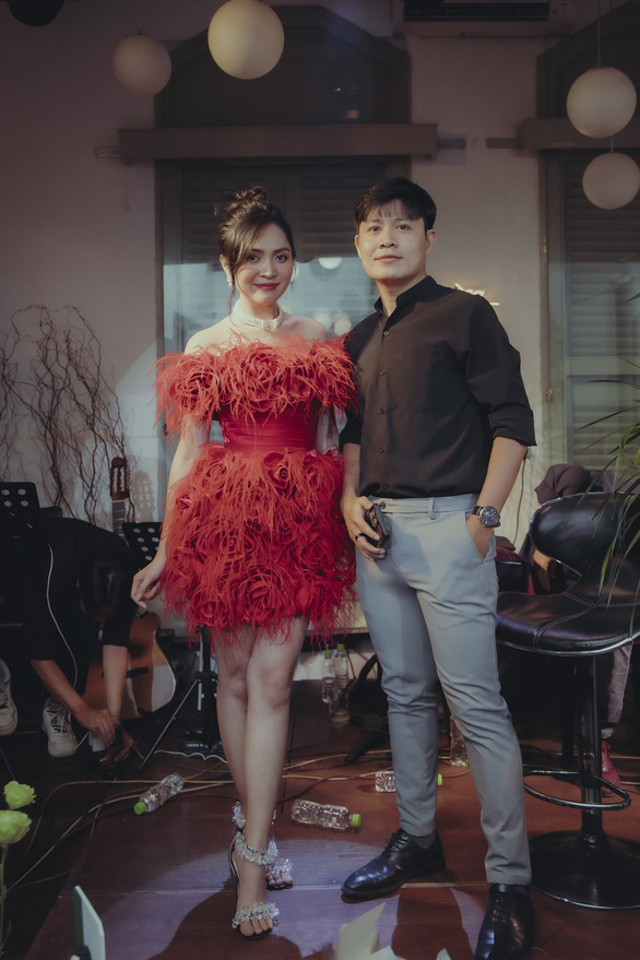 Nhạc sĩ Nguyễn Văn Chung tiết lộ cơ duyên hợp tác và lý do nâng đỡ ca sĩ Duyên Quỳnh - Ảnh 3.