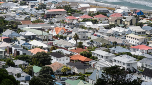 Rao bán nhà, hứa tặng cả ôtô mới để 'hâm nóng' thị trường ở New Zealand