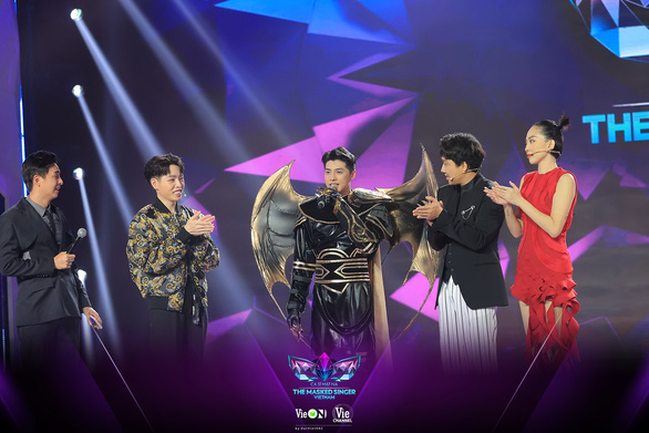 viechanenl-photos-the-maskedsinger-vn-eps-15-2-1read-only-16673564235811743471052.jpg