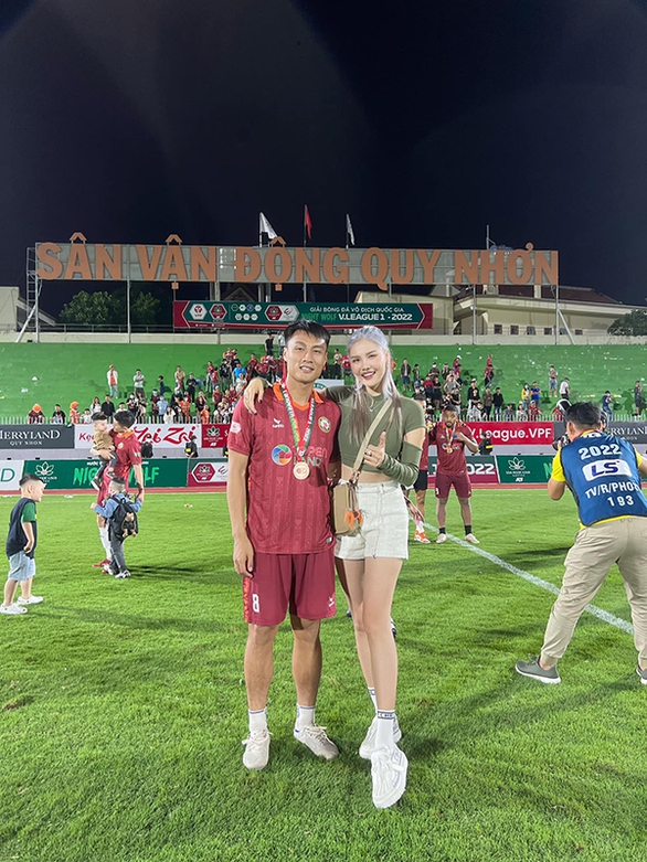 Ảnh vui sao Việt 20-11: Con gái Quyền Linh trở về tuổi thơ - Ảnh 5. Ảnh vui sao Việt 20-11: Con gái Quyền Linh trở về tuổi thơ - Ảnh 5.