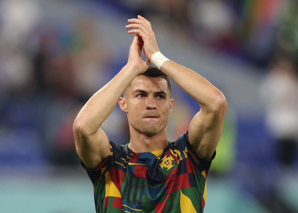 Xem hình ảnh Ronaldo khởi động trước trận gặp Ghana - Ảnh 6.