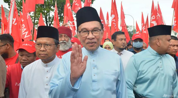 Tân thủ tướng Malaysia tuyên thệ nhậm chức - Ảnh 1.