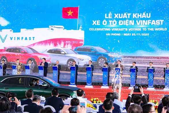 Dấu mốc lịch sử của ô tô Việt - Ảnh 1.