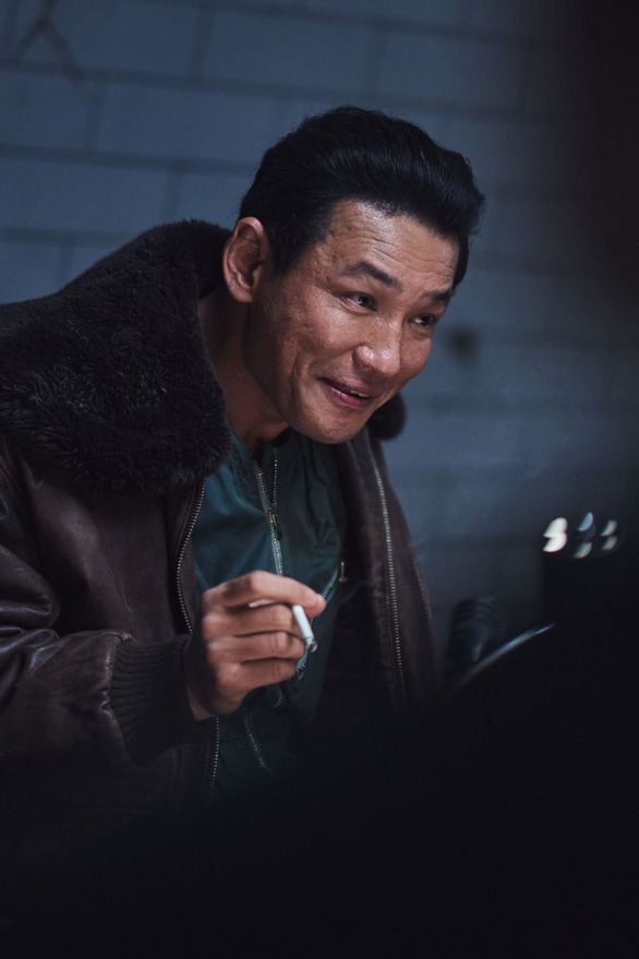 Dàn cameo ‘có tiền không mời nổi’ xuất hiện trong phim đầu tay của Lee Jung Jae - Ảnh 3. Dàn cameo ‘có tiền không mời nổi’ xuất hiện trong phim đầu tay của Lee Jung Jae - Ảnh 3.