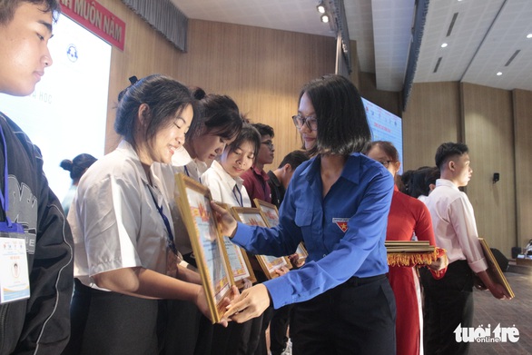 Nữ sinh kiến trúc thắng giải Euréka ở lĩnh vực quy hoạch kiến trúc xây dựng - Ảnh 5. Nữ sinh kiến trúc thắng giải Euréka ở lĩnh vực quy hoạch kiến trúc xây dựng - Ảnh 5.