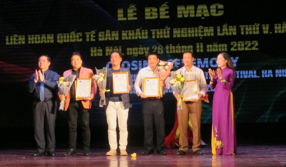 Trao giải Liên hoan quốc tế sân khấu thử nghiệm: Việt Nam ẵm gần hết giải - Ảnh 1.