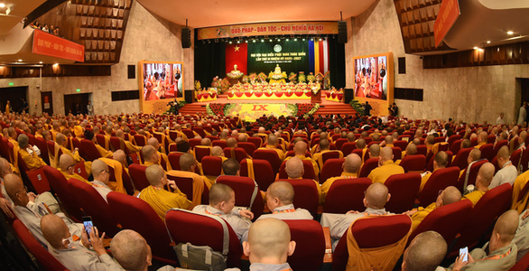 Chủ tịch nước Nguyễn Xuân Phúc dự khai mạc Đại hội Phật giáo toàn quốc - Ảnh 2.