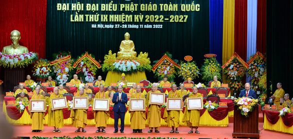 Chủ tịch nước Nguyễn Xuân Phúc dự khai mạc Đại hội Phật giáo toàn quốc - Ảnh 4.