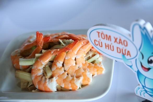 Kỷ lục Việt Nam: 122 món ăn từ tôm và muối Bạc Liêu - Ảnh 4.
