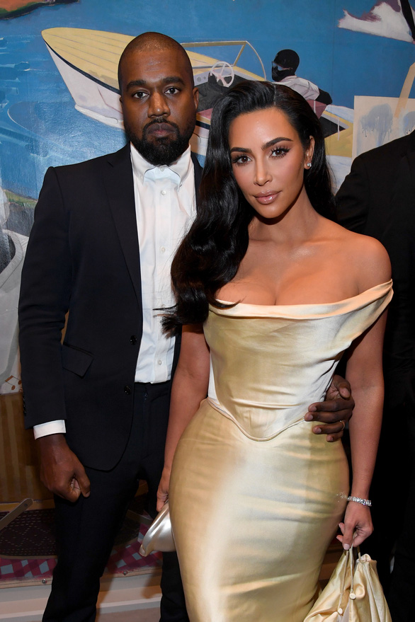 Níu kéo không thành, Kanye West chính thức ‘mất’ vợ - Ảnh 1.