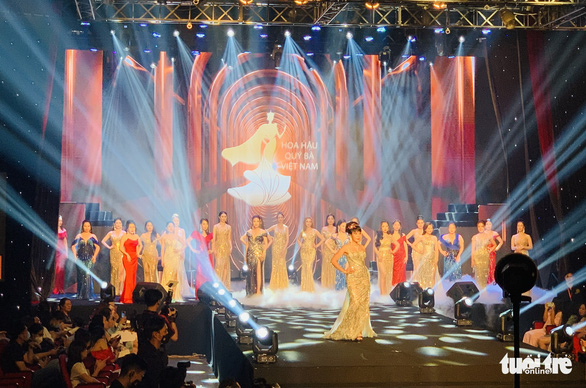 Nguyễn Thị Bích Hạnh đoạt danh hiệu Hoa hậu Quý bà Việt Nam 2022 - Ảnh 1.