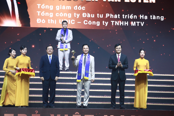 Tôn vinh 86 doanh nhân trẻ Việt Nam tiêu biểu, tạo doanh thu 102.000 tỉ đồng - Ảnh 3.