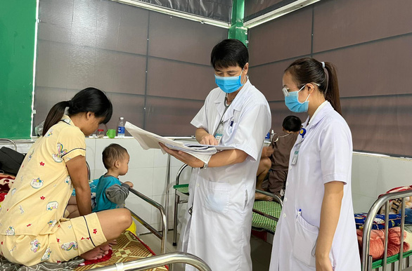 Quảng Nam, Đà Nẵng báo động số ca sốt xuất huyết tăng gấp 3 lần - Ảnh 1.