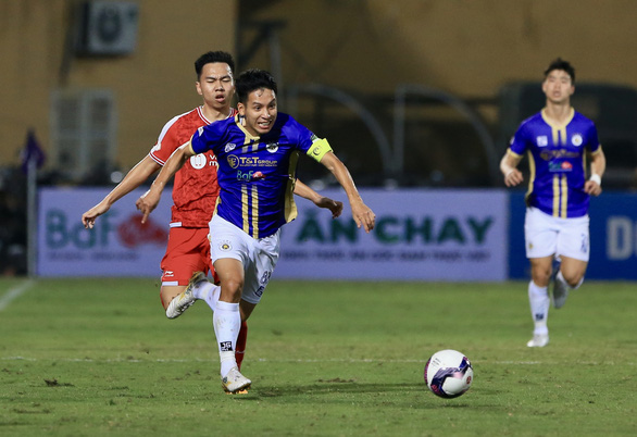 HLV Viettel cho rằng Hà Nội FC thoát hai quả penalty - Ảnh 1.