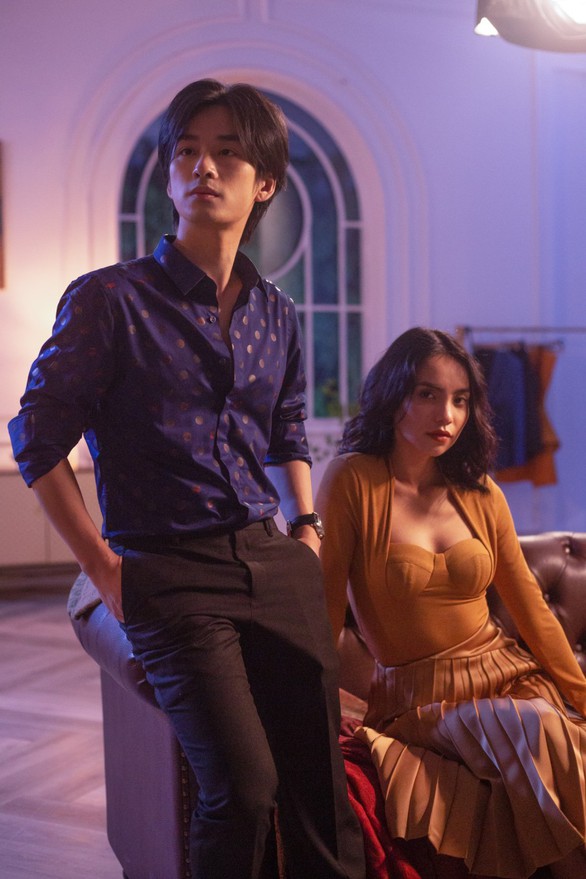 Trần Nghĩa sốc khi chứng kiến nụ hôn bách hợp của Rima Thanh Vy với Bùi Linh Chi - Ảnh 4. Trần Nghĩa sốc khi chứng kiến nụ hôn bách hợp của Rima Thanh Vy với Bùi Linh Chi - Ảnh 4.