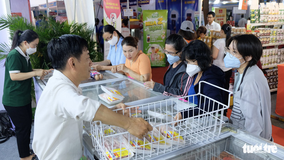 200 gian hàng hội chợ Tôn vinh hàng Việt Nam sẵn sàng đón khách - Ảnh 2.