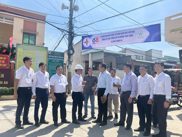 Bắt đầu ngầm hóa lưới điện xã đảo Thạnh An, huyện Cần Giờ - Ảnh 2.