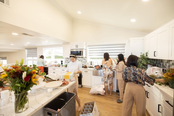 Hoa hậu Dương Mỹ Linh tổ chức tiệc đặc biệt trước ngày cưới, Trương Minh Cường giả làm chú rể - Ảnh 5. Hoa hậu Dương Mỹ Linh tổ chức tiệc đặc biệt trước ngày cưới, Trương Minh Cường giả làm chú rể - Ảnh 5.