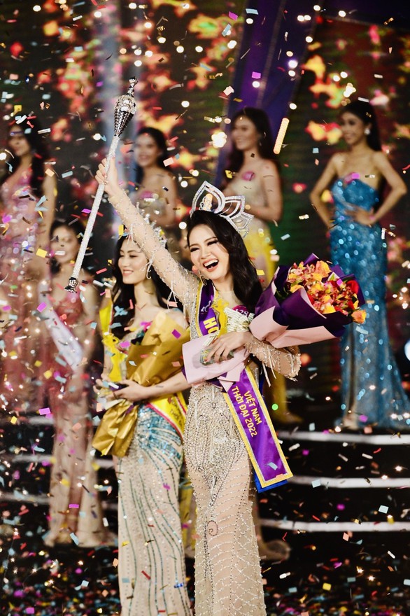 Nét đẹp tuổi 18 đăng quang Hoa hậu Việt Nam Thời đại 2022 - Ảnh 5. Nét đẹp tuổi 18 đăng quang Hoa hậu Việt Nam Thời đại 2022 - Ảnh 5.