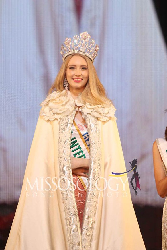 Được kì vọng đăng quang, ai dè Phương Anh trượt Top 15 Miss International 2022 - Ảnh 1. Được kì vọng đăng quang, ai dè Phương Anh trượt Top 15 Miss International 2022 - Ảnh 1.