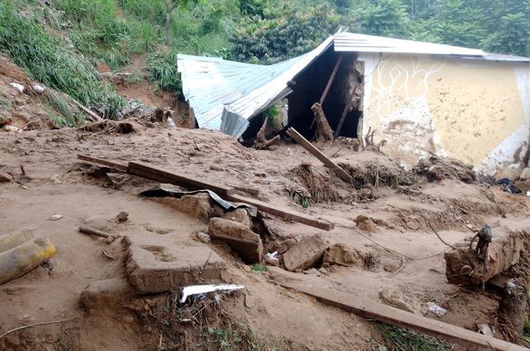 Bão lũ, sạt lở đất ở Congo, ít nhất 120 người chết - Ảnh 6.
