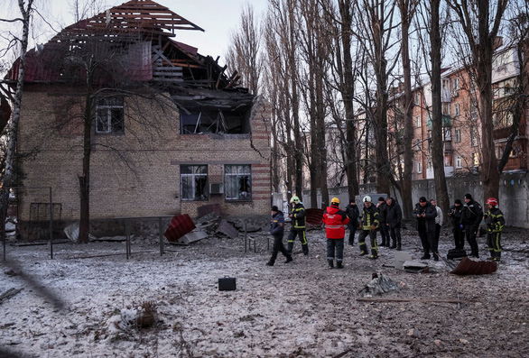 Ukraine tuyên bố đánh chặn thành công không kích của Nga tại Kiev - Ảnh 1.