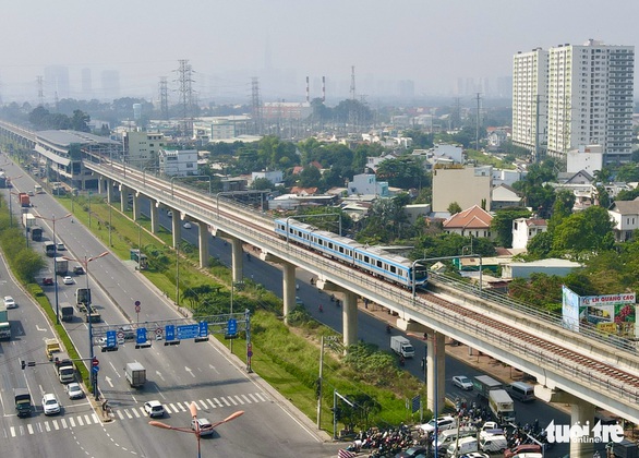 Tàu metro số 1 chính thức lăn bánh chạy thử - Ảnh 6. Tàu metro số 1 chính thức lăn bánh chạy thử - Ảnh 6.