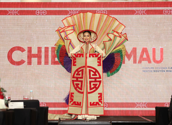 Ngọc Châu mang Chiếu Cà Mau sang Mỹ chinh chiến Miss Universe 2022 - Ảnh 3.
