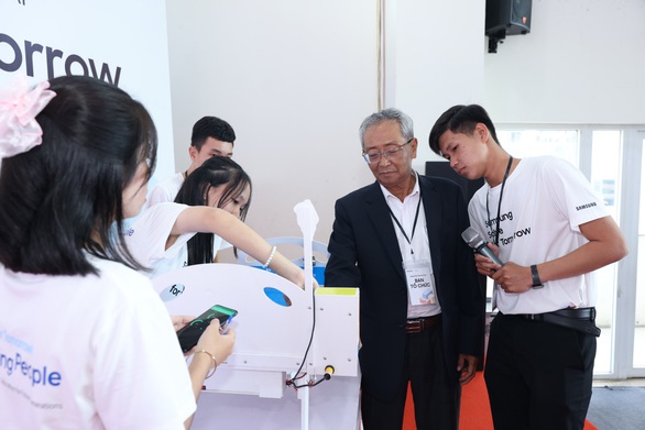 Khi thực tế cuộc sống trở thành chất liệu và động lực cho những sáng tạo trẻ - Ảnh 4. Khi thực tế cuộc sống trở thành chất liệu và động lực cho những sáng tạo trẻ - Ảnh 4.