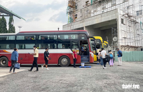 TP.HCM dự kiến cấm xe giường nằm vào nội đô trước Tết Nguyên đán - Ảnh 1. TP.HCM dự kiến cấm xe giường nằm vào nội đô trước Tết Nguyên đán - Ảnh 1.