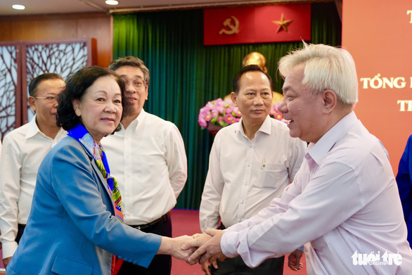 Bà Trương Thị Mai: Khắc phục tình trạng cán bộ 2 năm lên 3 chức vụ - Ảnh 2.