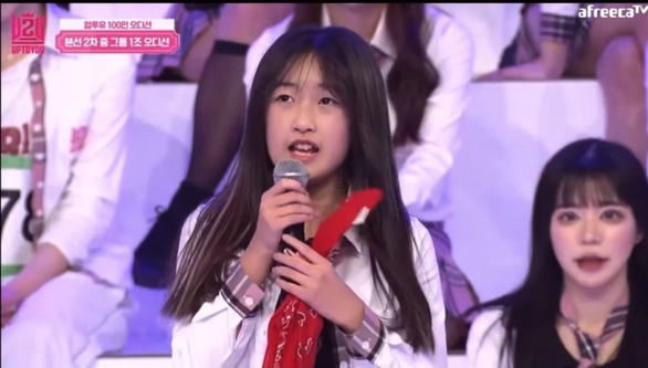 Show truyền hình Hàn gây tranh cãi khi cho ra mắt idol nữ 11 tuổi - Ảnh 2. Show truyền hình Hàn gây tranh cãi khi cho ra mắt idol nữ 11 tuổi - Ảnh 2.