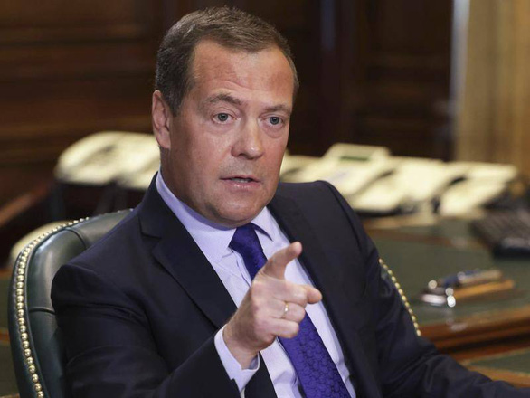 Ông Medvedev: Nga tiếp tục cuộc chiến đến khi lật đổ chế độ ở Ukraine - Ảnh 1.