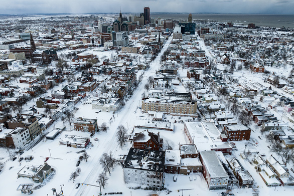 Cơn bão tuyết mùa đông lịch sử khiến 60 người chết ở Mỹ từ đâu ra? - Ảnh 1.