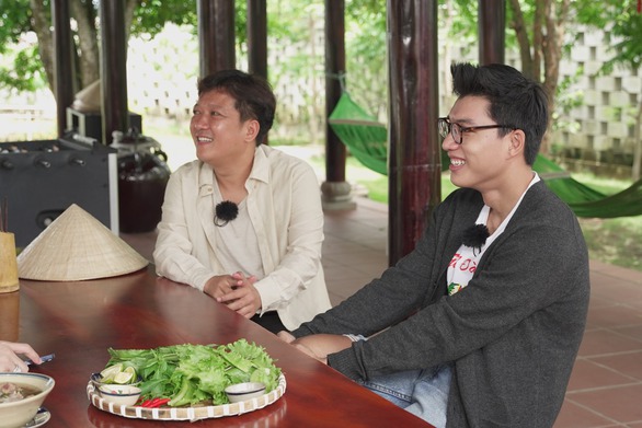 Cộng đồng mạng than trời với phát ngôn của HIEUTHUHAI về người yêu cũ - Ảnh 1. Cộng đồng mạng than trời với phát ngôn của HIEUTHUHAI về người yêu cũ - Ảnh 1.