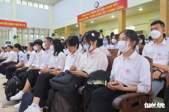 Phát động xóa 1.000 nhà tạm tại Phú Yên và trao học bổng ‘Tiếp sức đến trường’ cho 62 tân sinh viên - Ảnh 1. Phát động xóa 1.000 nhà tạm tại Phú Yên và trao học bổng ‘Tiếp sức đến trường’ cho 62 tân sinh viên - Ảnh 1.